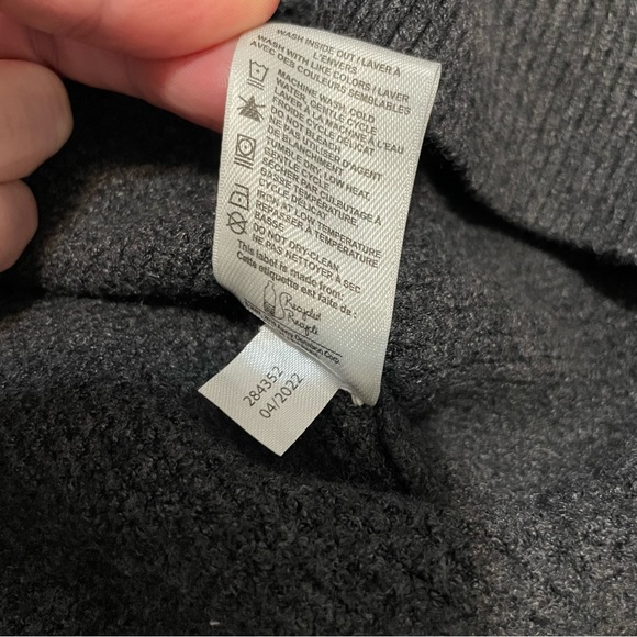 Denver Hayes Cozy Waffle Knit Fitted Crewneck Pullover Sweater Grey Size Medium - Picture 4 of 6